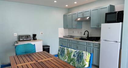 Soothing apartment with AC in Lehigh Acres