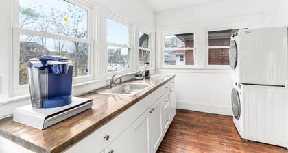 Luxury Holbrook Apartment