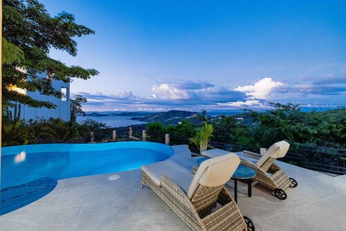 Six bedroom  in Costa Rica, Playa Hermosa
