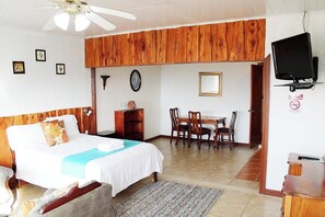 10 chambres, Wi-Fi, literie fournie, accessible en fauteuil roulant