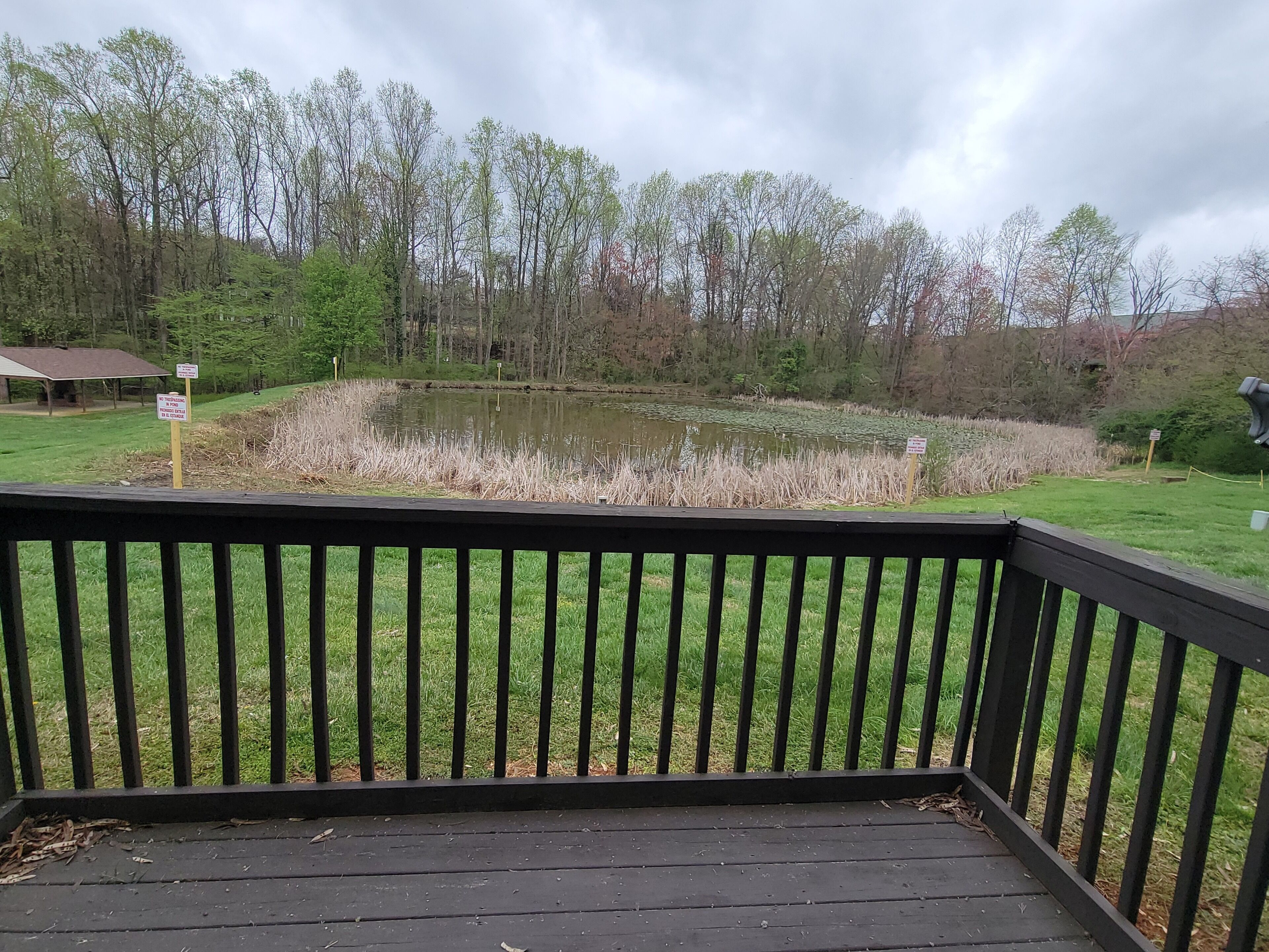 المنطقة المحيطة بالمنشأة