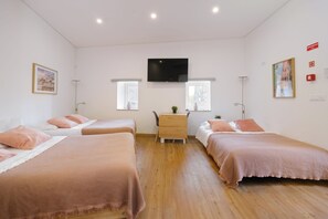 1 makuuhuone, silitysrauta/-lauta, Wi-Fi, vuodevaatteet