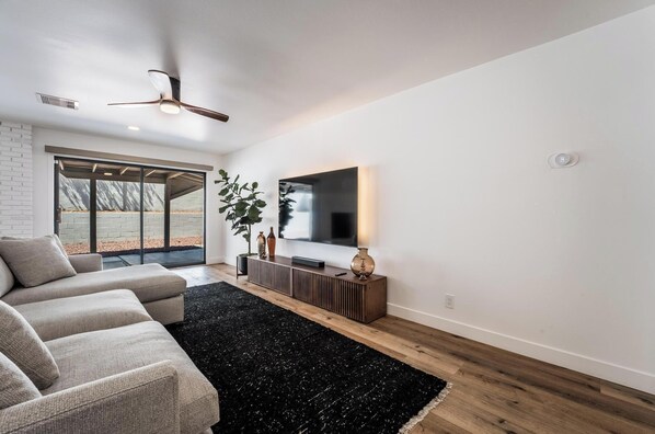 تلفزيون ذكي