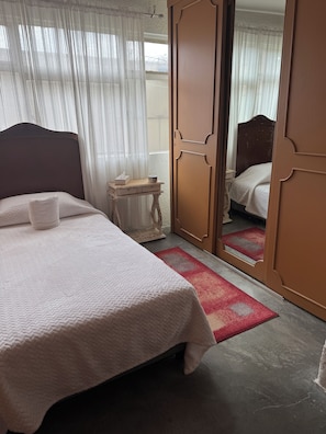 3 Schlafzimmer, Bügeleisen/Bügelbrett, WLAN, Bettwäsche