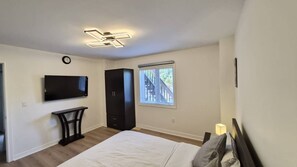 1 bedroom, iron/ironing board, WiFi, bed sheets