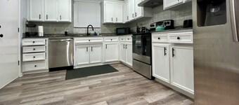 Modern 4-Bedroom Rental near Fort Cavazos