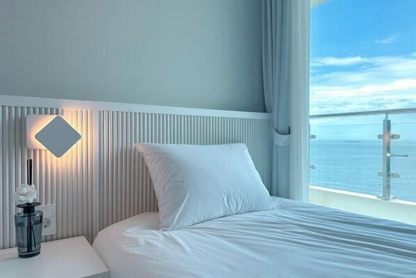 Room - The First Ocean Songdo (Busan)