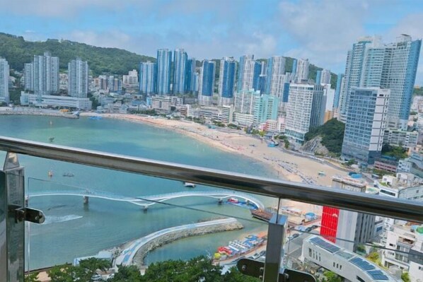 View from property - The First Ocean Songdo (Busan)