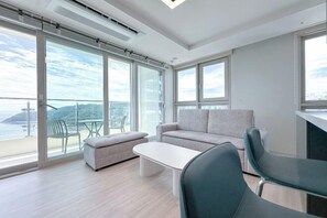 Room - The First Ocean Songdo (Busan)