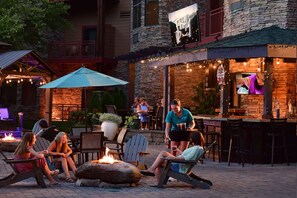 7 restaurantes; se sirven desayunos 