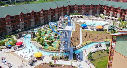 Wilderness at the Smokies â River Lodge Suites