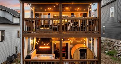 Wilderhaus-Sauna-GameRoom-3 KINGS-PlayRoom-1mi SDC-HotTub-RockClimbing-NinSwitch