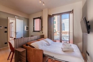 1 slaapkamer, een strijkplank/strijkijzer, wifi, beddengoed