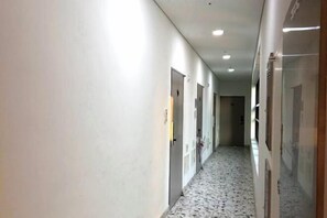 Interior - Dongdaemun Market Duplex Apartment (Seoul)