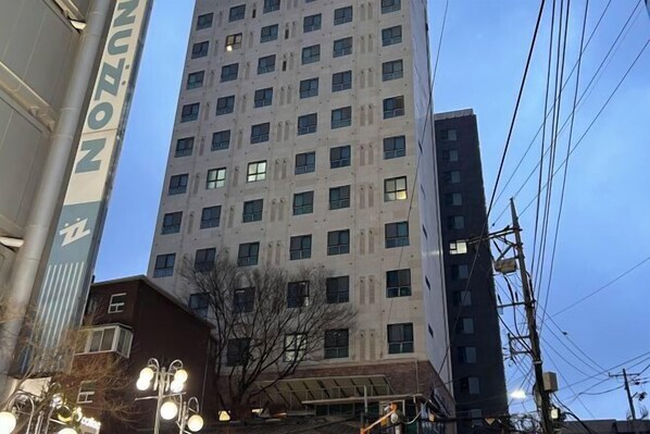 Exterior - Dongdaemun Market Duplex Apartment (Seoul)