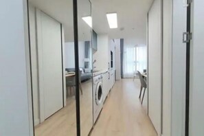 Room - Dongdaemun Market Duplex Apartment (Seoul)