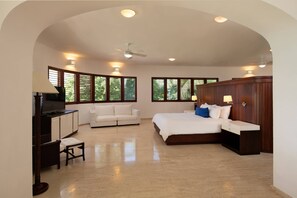 9 bedrooms, iron/ironing board, bed sheets