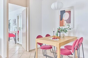 Dining - New Rosalia Stylish Living, Central Experience (Kaiserslautern)
