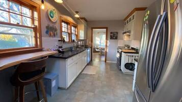 Microwave, oven, stovetop, dishwasher