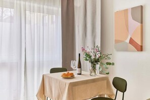 تناول الطعام