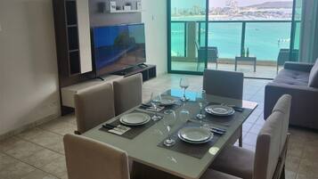 تناول الطعام