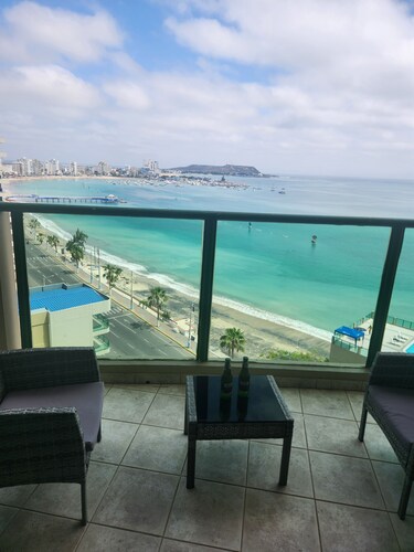 HOTEL COLON SALINAS OCEAN VIEW