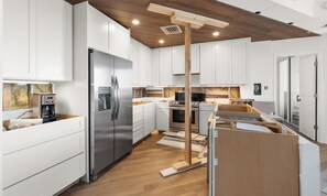 Microwave, oven, stovetop, dishwasher