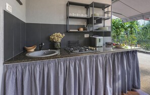 Refrigerador, placa de cocina, lavavajillas, cafetera/tetera