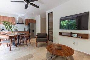 Apartment, 1 Bedroom, Garden View | Interior