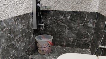 Casa, 3 habitaciones, para fumadores, balcón | Baño