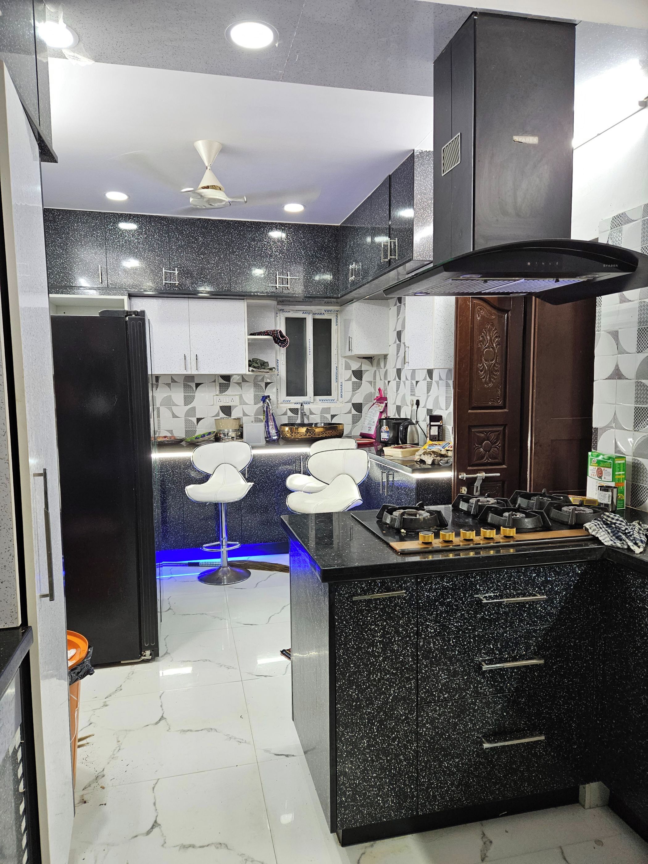 Casa, 3 habitaciones, para fumadores, balcón | Interior