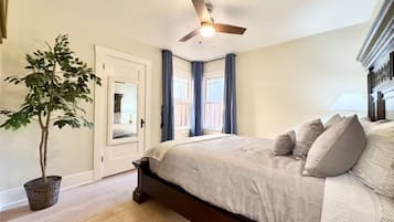 2 bedrooms, desk, iron/ironing board, travel crib