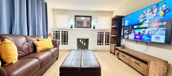 Iconic 2BR Bungalow • Short Walk to SJSU + Parking