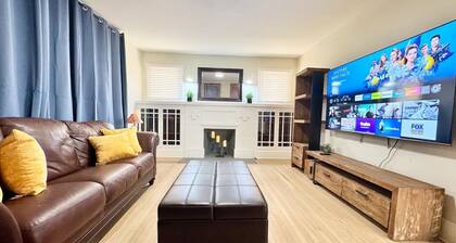 Iconic 2BR Bungalow • Short Walk to SJSU + Parking