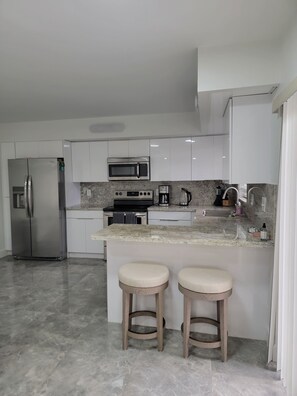 Microwave, oven, stovetop, dishwasher