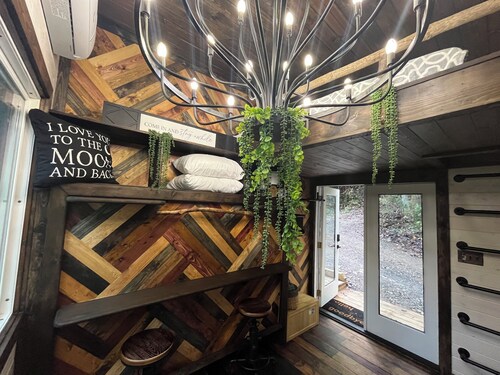 Welcome to Tree Top Cottage in the Smoky Mountains leaving lasting memories