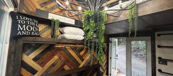 Welcome to Tree Top Cottage in the Smoky Mountains leaving lasting memories