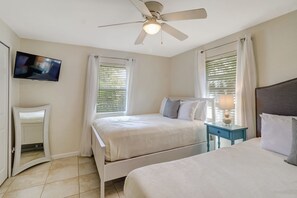 2 chambres, fer et planche Ă repasser, Wi-Fi, literie fournie