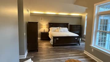 4 soverom, strykejern/-brett, wi-fi og sengetøy