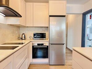 House, 3 Bedrooms, Smoking, Terrace | Interior