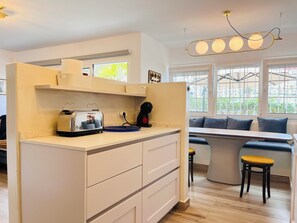 House, 3 Bedrooms, Smoking, Terrace | Interior