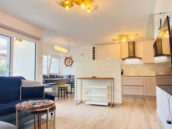 ハウス 3 ベッドルーム 喫煙可 テラス | リビングルーム