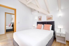 2 dormitorios, tabla de planchar con plancha, wifi gratis y ropa de cama