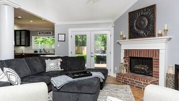 Takka, tietokoneen näyttö, tulostin