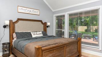 3 slaapkamers, een bureau, reisbedje, gratis wifi