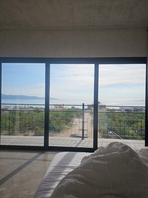 4 bedrooms, free WiFi, bed sheets