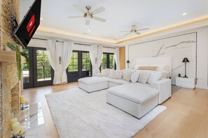 6 habitaciones, tabla de planchar con plancha, wifi y ropa de cama 