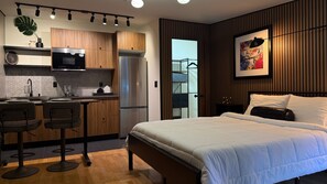 1 bedroom, internet, bed sheets