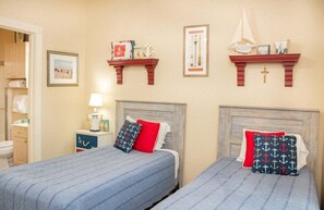 2 bedrooms, free WiFi, bed sheets - Stylish Condo at Myrtlewood Golf Overlooking Pool (Myrtle Beach)