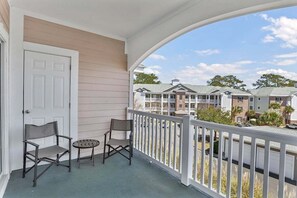 Property grounds - Elegant Condo at Myrtlewood Golf, Prime Location (Myrtle Beach)